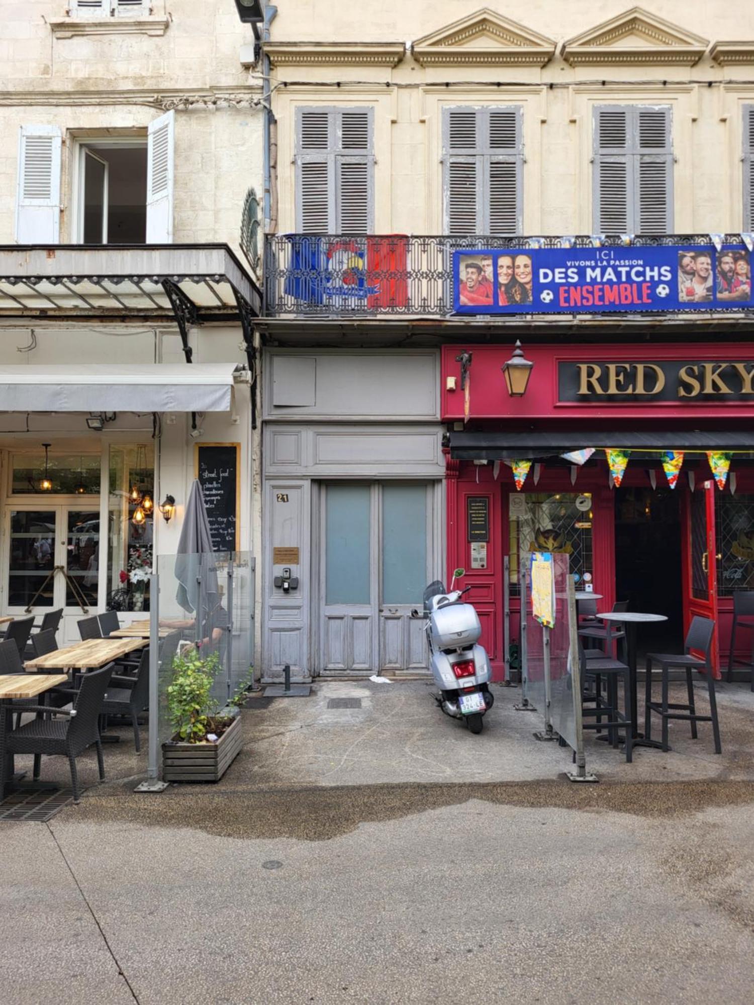 2 Pieces Avignon Intramuros Place Pie المظهر الخارجي الصورة